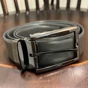 TUMI Men’s Reversible Leather Gray Perforated Belt